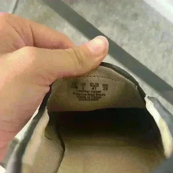 Women's Naturalizer Navy Slip On Leather Sneakers Size 11 - Picture 7 of 7